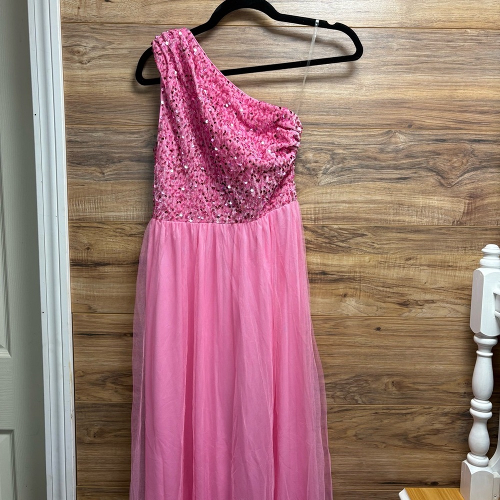 Pink One-Shoulder Prom Dress